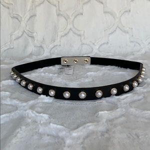 Black pearl belt